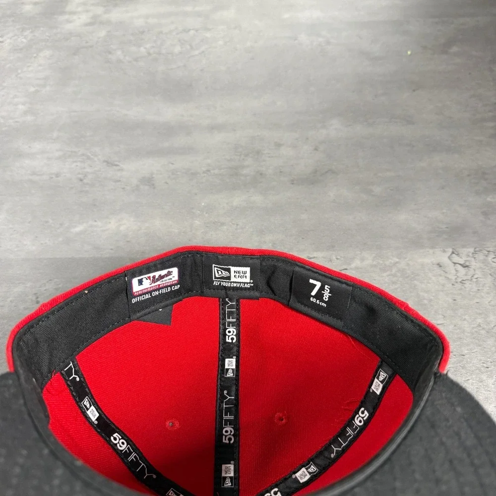 New Era 59FIFTY Cincinnati Reds Hat 7 5/8 Red Black MLB Fitted‎ Cap USA Made